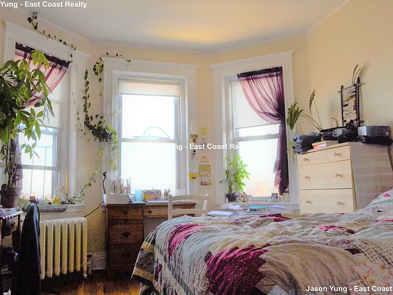 236 Kelton St #14 — Photo 1