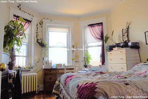 236 Kelton St #14 Photo 1