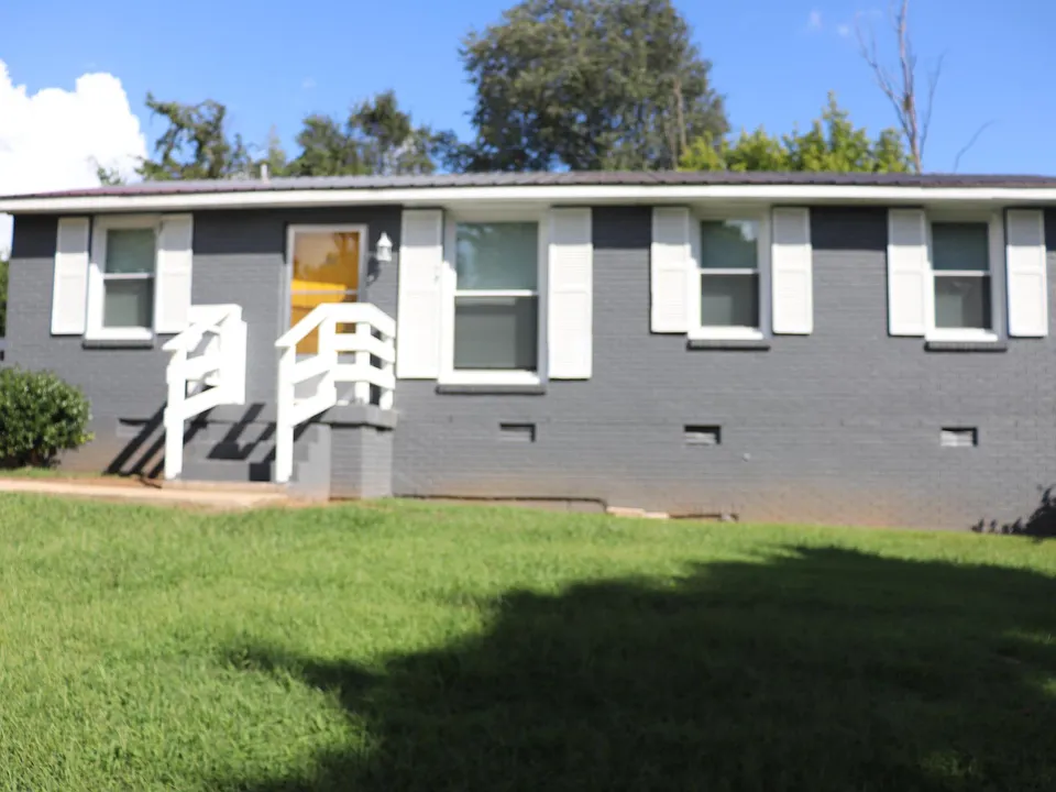 301 Fran Dr