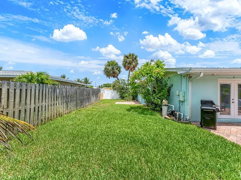 1109 Seminole Dr #ID1464868P — Photo 28