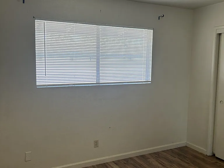 120 E Fairmont Ave #8 — Photo 15