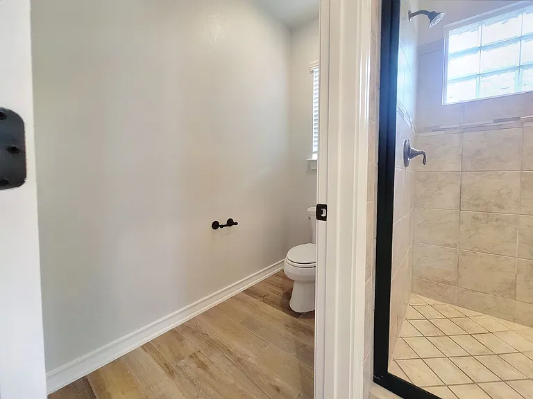 4413 Royal Oak Blvd — Photo 33