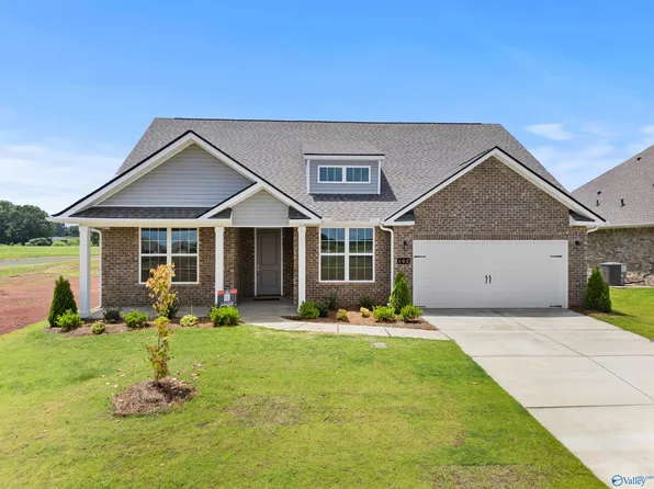 102 Goodwood Ln, Toney, AL 35773