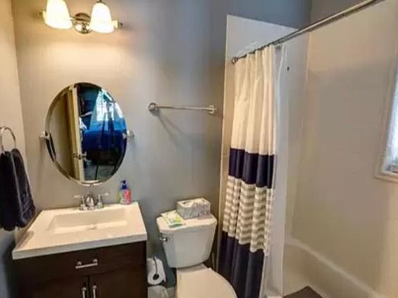 5th image of 217 Meadow Bay Ct