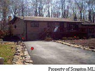 2211 Durkin Ave E, Scranton, PA 18508
