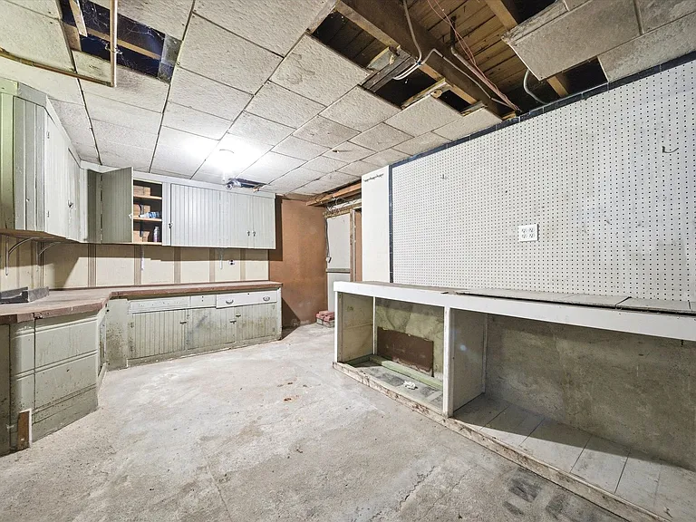 345 Coolidge Ave — Photo 29