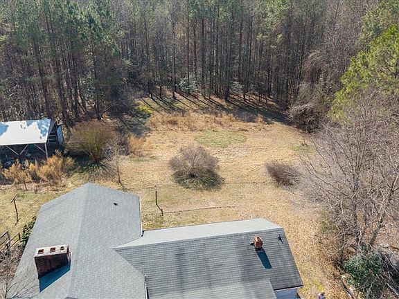 5th image of 10401 Carriage Rd