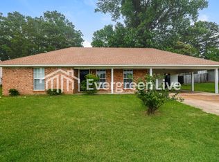 324 Marachino Dr, Clinton, MS 39056