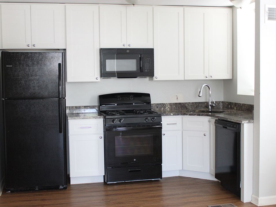 1st image of 6964 Chippewa St APT 1W