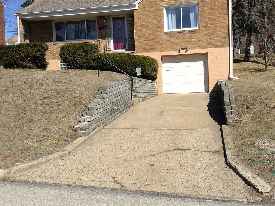 1315 Varner Road