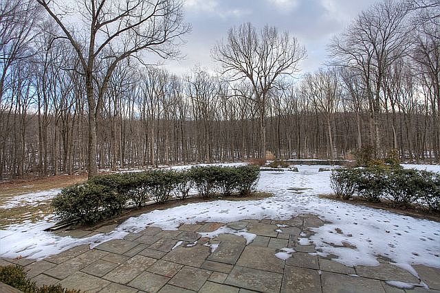 2nd image of 7 Ivy Crest Ln