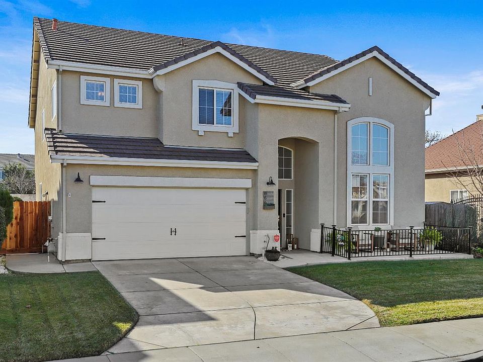 1st image of 866 Sunnyside Ln