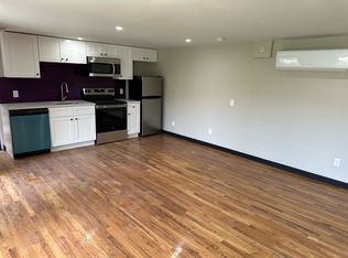 99 Ferry St #2C, Troy, NY 12180