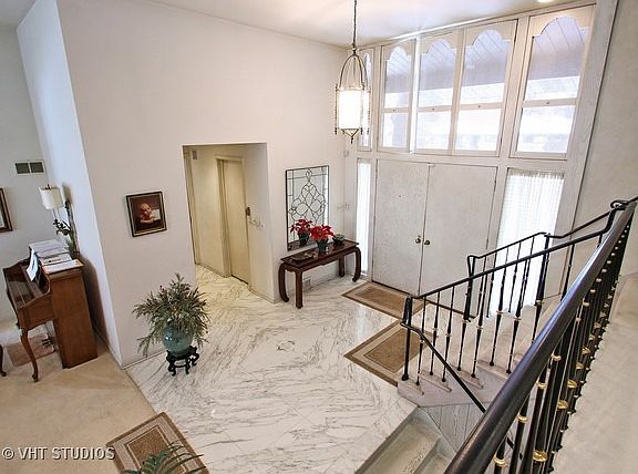 2nd image of 6426 N Kolmar Ave