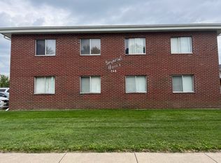 348 Irene Ave APT 4, Rochelle, IL 61068