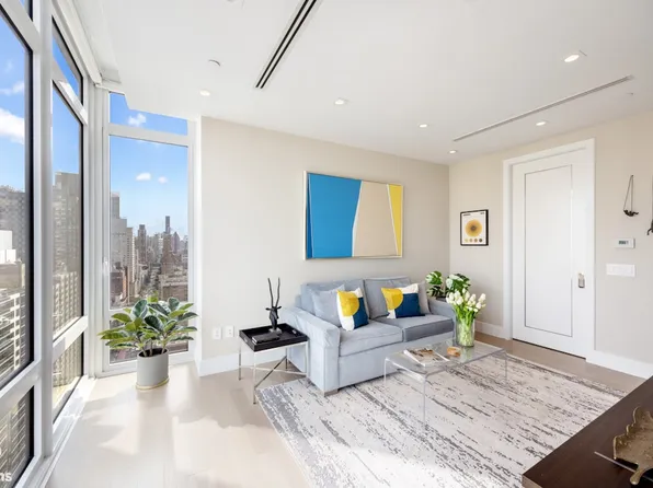 1355 1st Avenue image 13 of 15