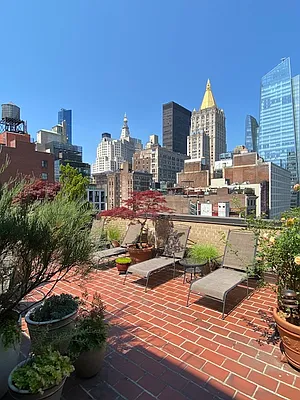 Sold by Compass | media 22