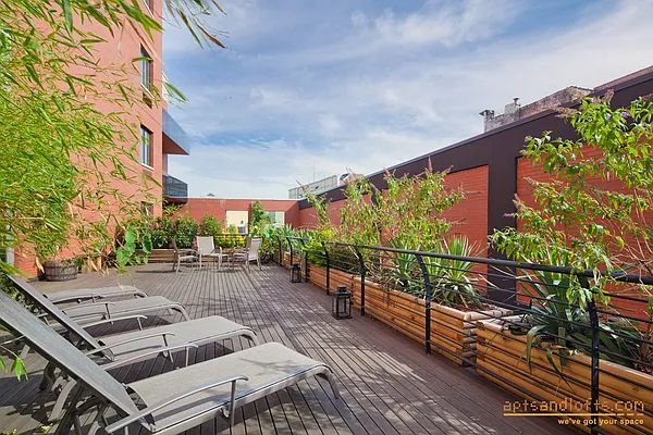 Sold by aptsandlofts.com | media 29