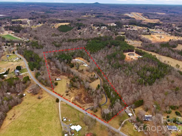 575 Hill Rd, Lincolnton, NC 28092
