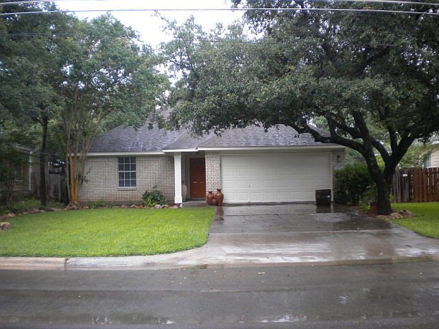 1st image of 1902 Ramona Cir