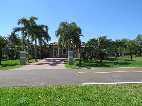 5th image of 12360 NW 18th St