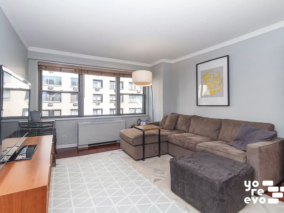 1st image of 10 W 15th St APT 407