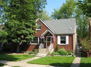 2912 W 97th Pl, Evergreen Park, IL