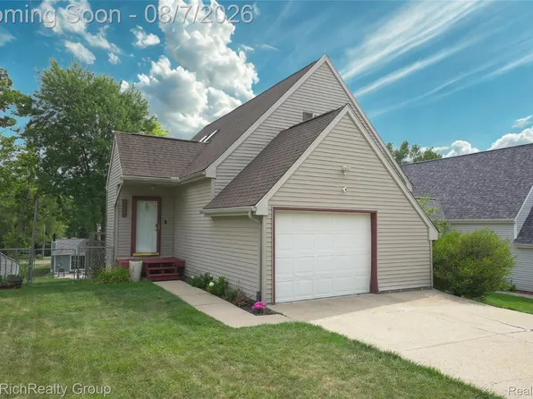 2625 Northlawn Ave, Ypsilanti, MI 48197