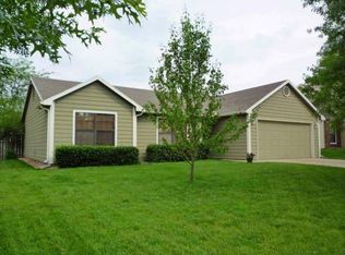 1812 Hampton St, Lawrence, KS 66046