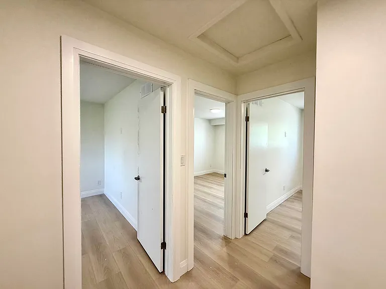 25 Meadowbrook Cres #1 — Photo 18