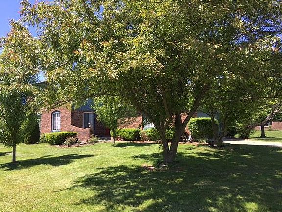 3rd image of 3203 Acacia Dr