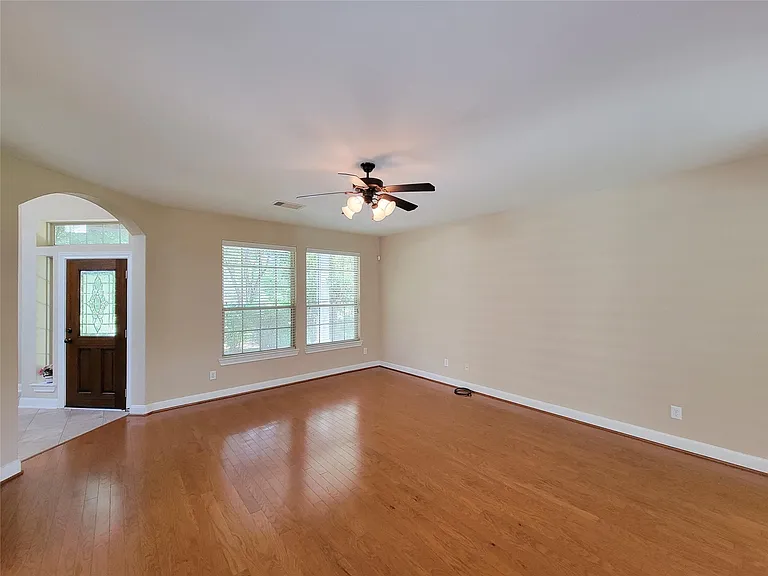 50 W Montfair Blvd — Photo 18