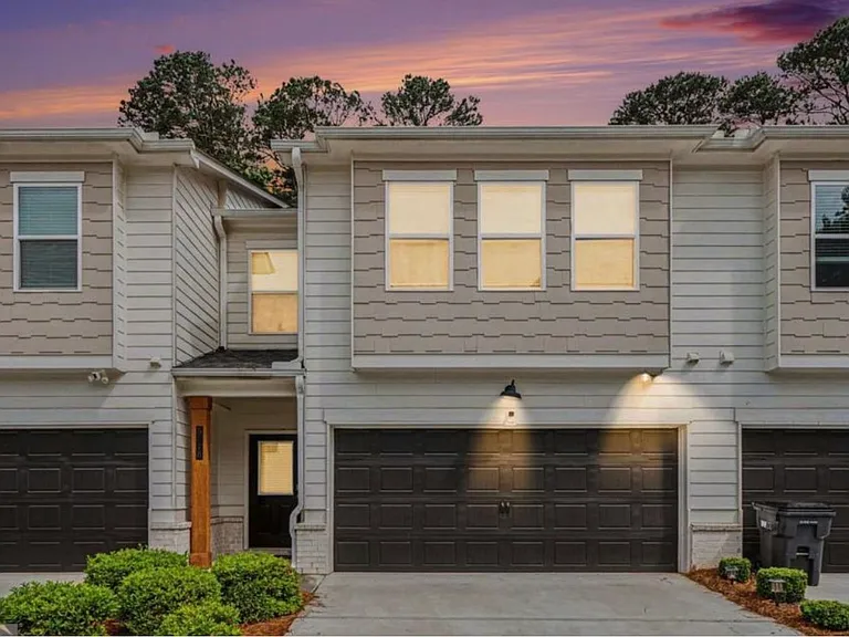 5676 Rockfern Dr — Photo 14