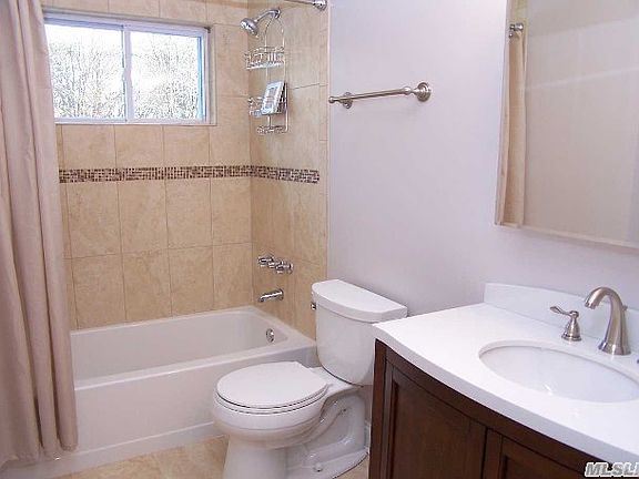 5th image of 12 Attridge Ct