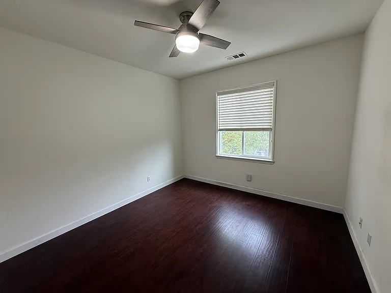181 Martindale Way — Photo 13