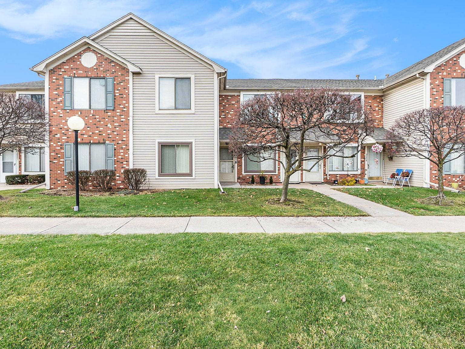 30533 Hidden Pines Ln, Roseville, MI 48066 | Zillow