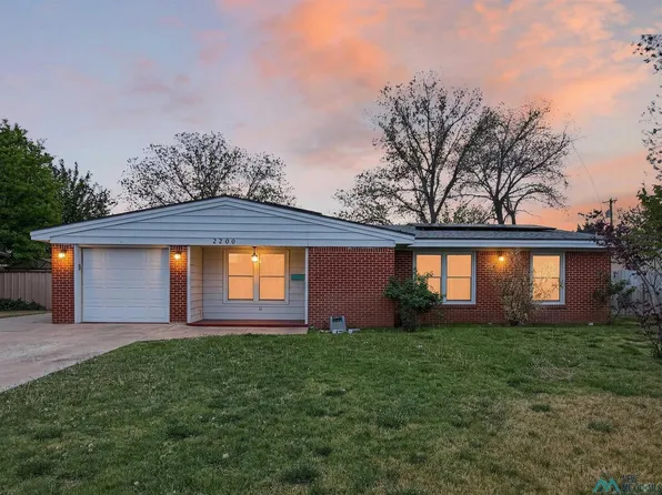 2200 W Juniper St, Roswell, NM 88203