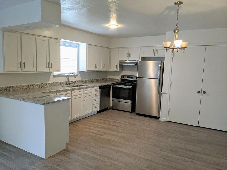 Spacious kitchen