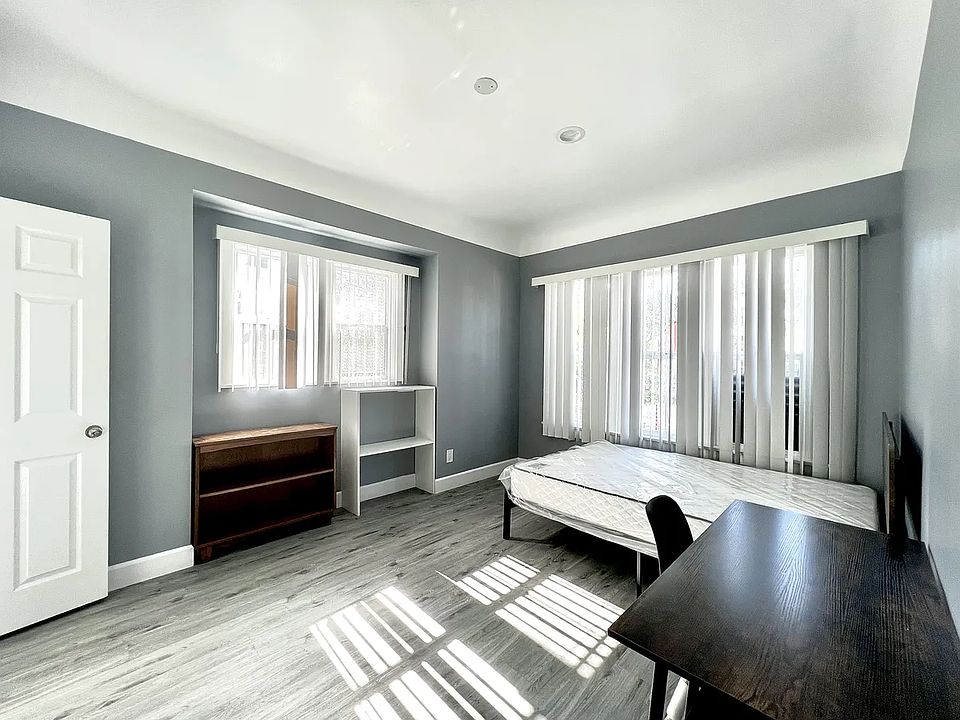 1st image of 1142 W 35th St
