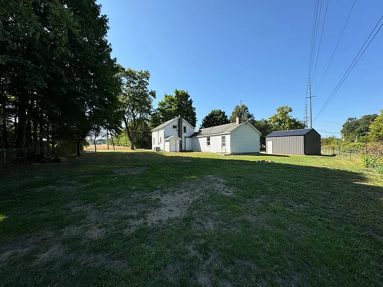 904 E Elkhart St — Photo 15