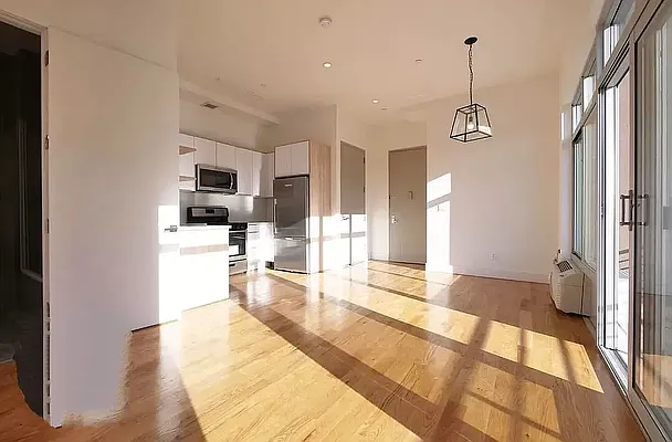 Rented by TorsX Inc | media 9