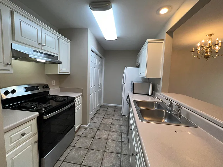 17 Macaulay Pl — Photo 25