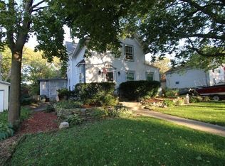 922 Whitney Blvd, Belvidere, IL 61008