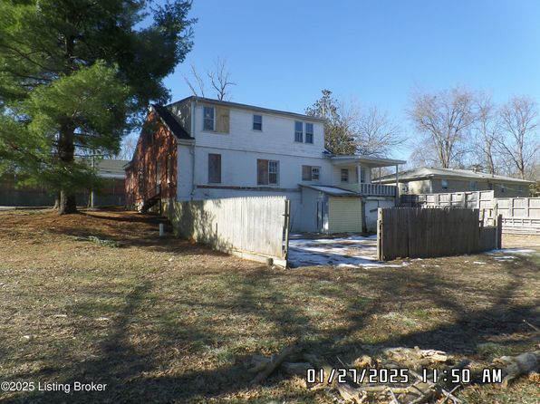 118 N Main St, Muldraugh, KY 40155
