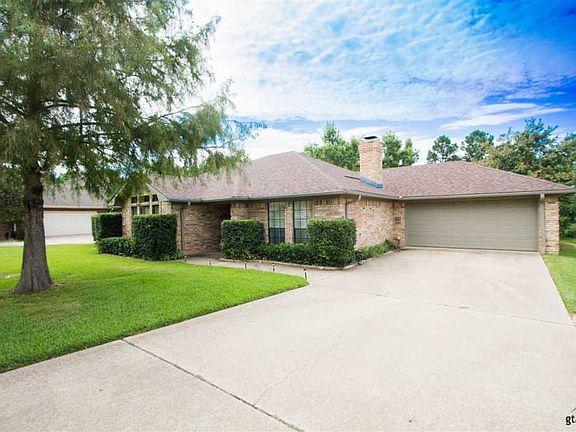 4th image of 225 Lakeside Pl