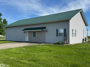 206 W Main St, Exline, IA 52555