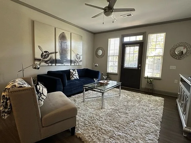Meridian at Providence — Photo 3