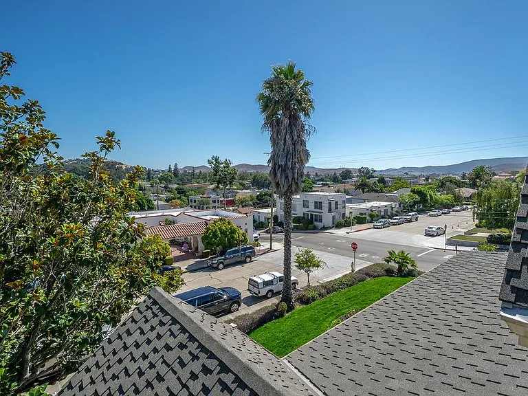 1314 Palm St #208 — Photo 17