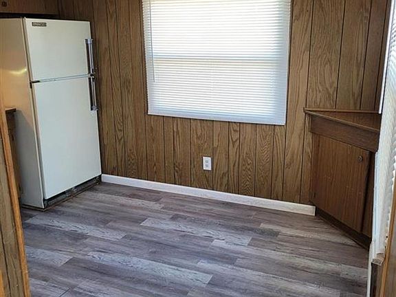 2nd image of 3955-3956 Bluebird St #3956-3