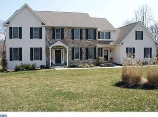 1007 Birchwood Ln, Glen Mills, PA 19342